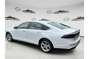 $21990 : Honda Accord 2023 LX 4dr Sed thumbnail