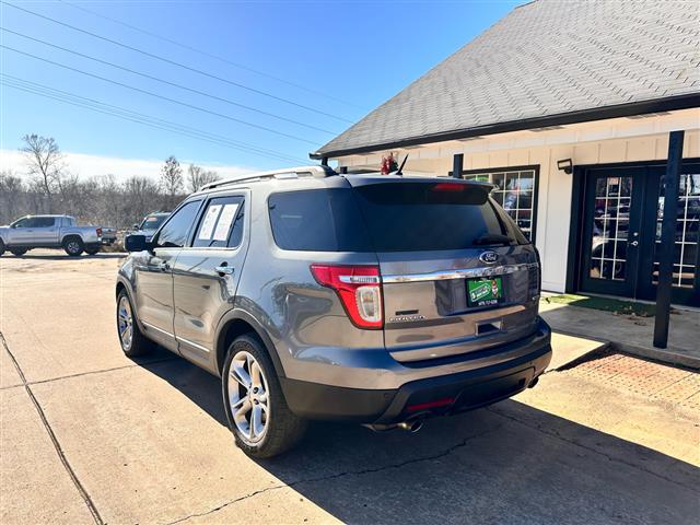 $9995 : 2014 Explorer image 7