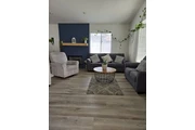 $1400 : Fontana Available 4 & 2 thumbnail