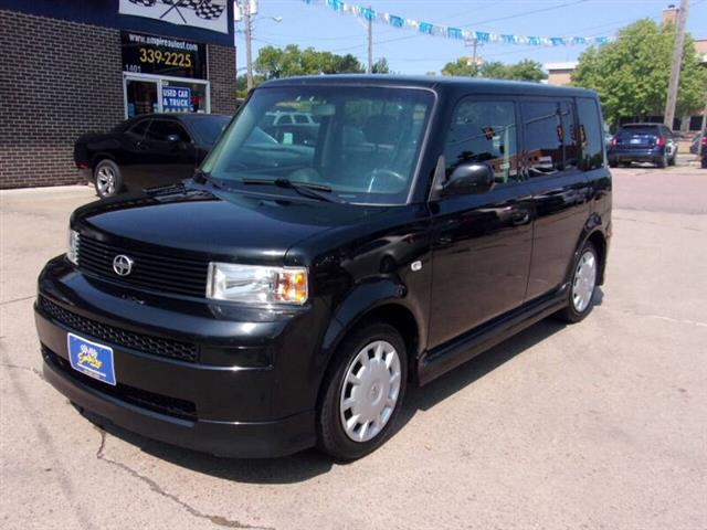 $4999 : 2006 xB image 4