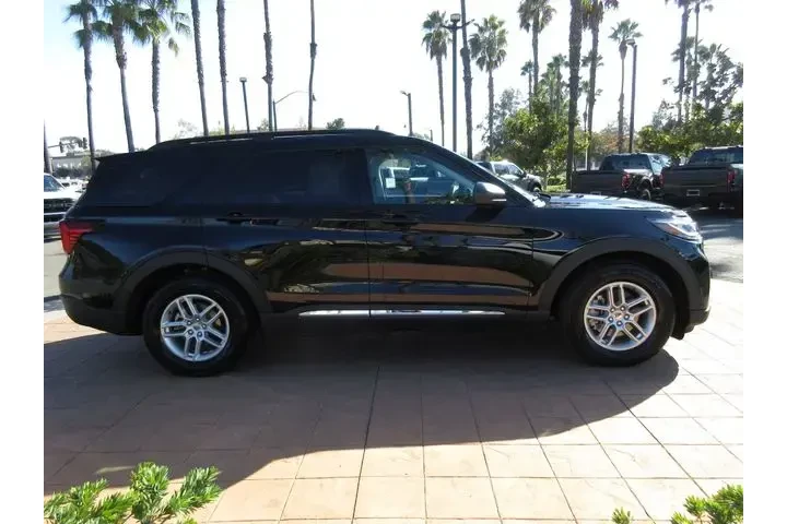 $36250 : Ford Explorer 2025 Active 4d image 5