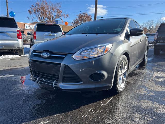 $8488 : 2014 Focus SE, GREAT ON GAS, image 3