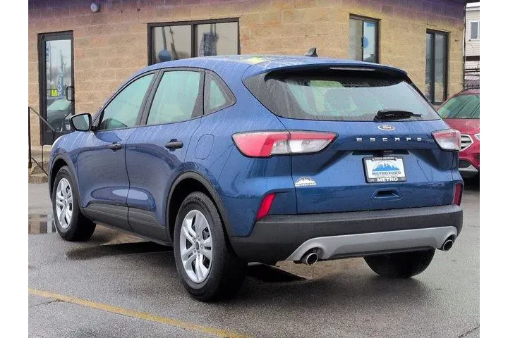 $18624 : Ford Escape 2022 S 4dr SUV image 6