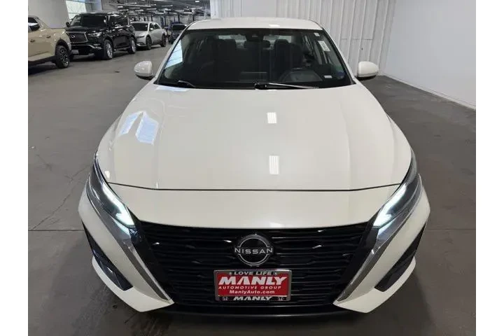 $17443 : Nissan Altima 2023 2.5 SV 4d image 8