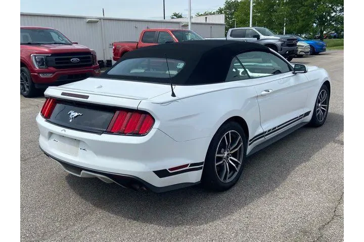 $18635 : Ford Mustang 2017 EcoBoost P image 3