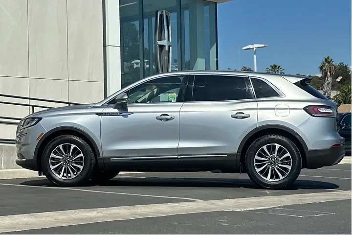 $26900 : Lincoln Nautilus 2021 Standa image 6