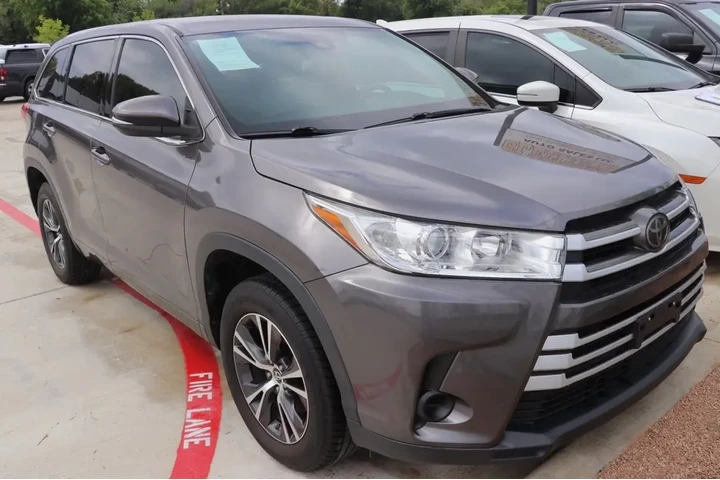 2018 Highlander image 1