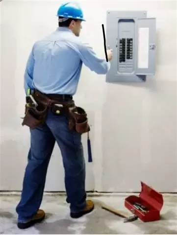 Electricistas profesionales image 1