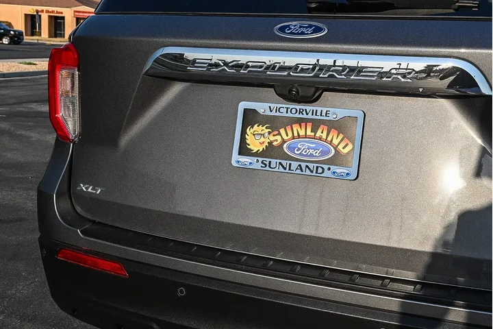 Ford Explorer 2022 XLT 4dr S image 10
