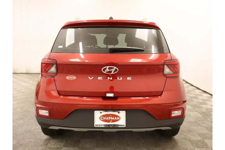 $21793 : Hyundai VENUE 2026 SEL 4dr C image 5