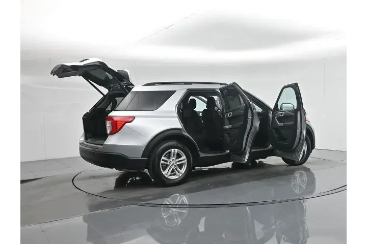 $28900 : Ford Explorer 2023 XLT 4dr S image 6