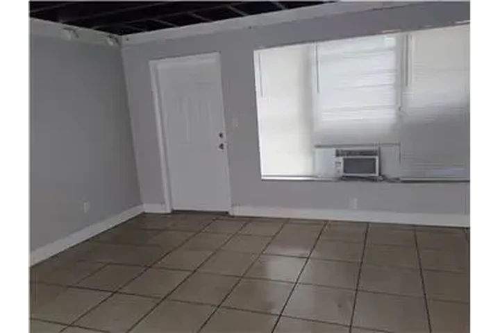 $1975 : Rental property with 2 bedro image 9