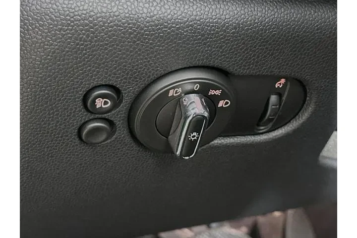 $32500 : MINI Convertible 2024 Cooper image 9