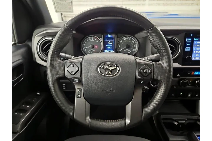 $27998 : Toyota Tacoma 2016 4x2 TRD S image 10