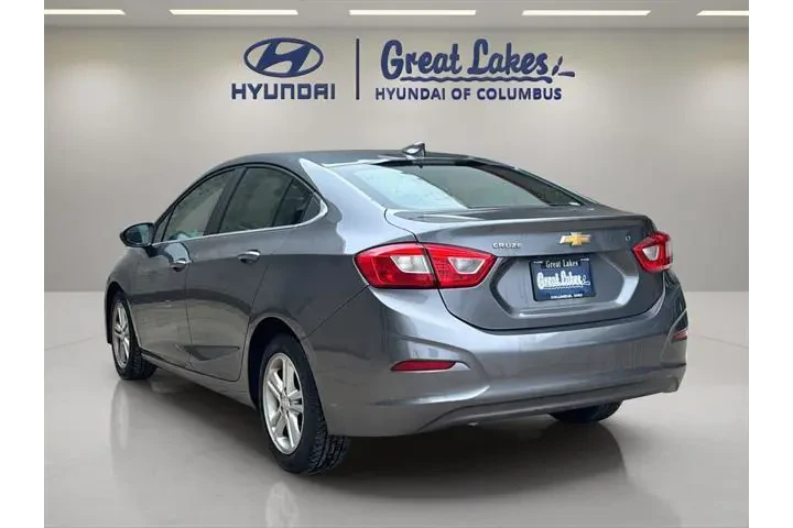 $8877 : Chevrolet Cruze 2018 LT Auto image 3