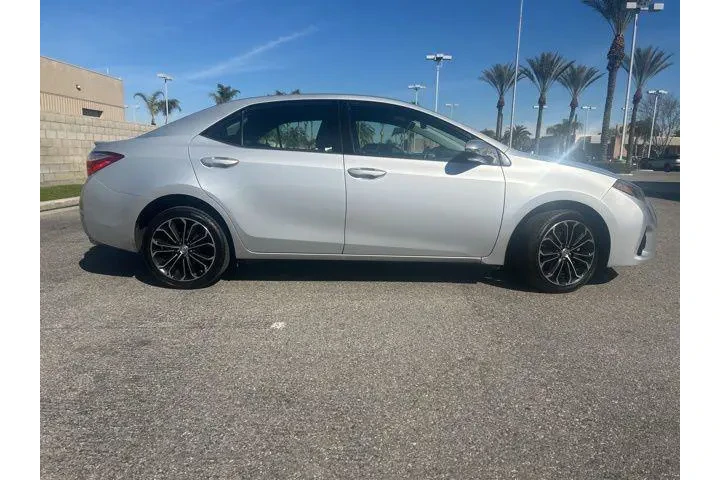 $15995 : Toyota Corolla 2016 S 4dr Se image 5