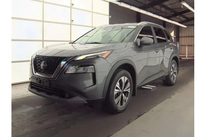 $18299 : Nissan Rogue 2023 SV 4dr Cro image 2