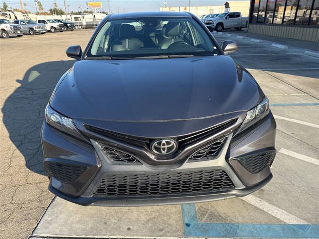 $23999 : 2021 Camry SE image 9