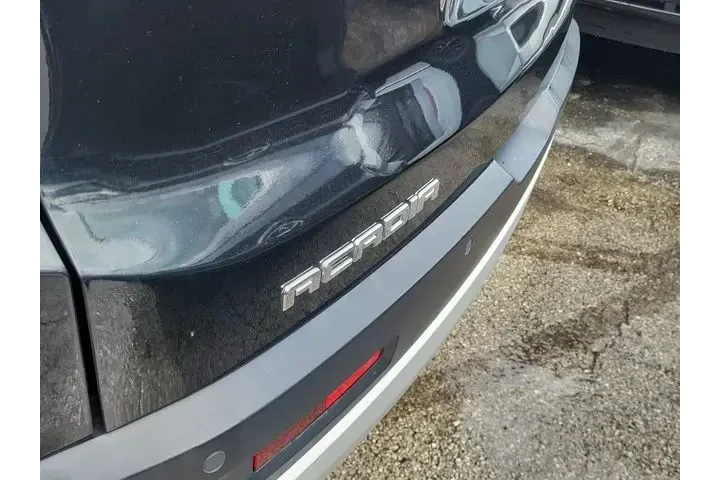 $18990 : GMC Acadia 2018 SLT-1 4dr SU image 5