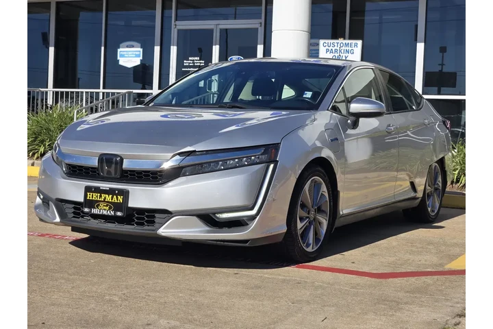 Honda Clarity Plug-In Hybrid image 2