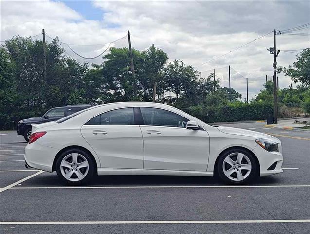 2015 CLA 250 4MATIC Coupe image 8