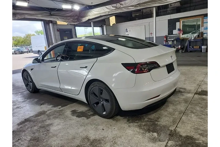 $23490 : Tesla Model 3 2021 Standard image 4