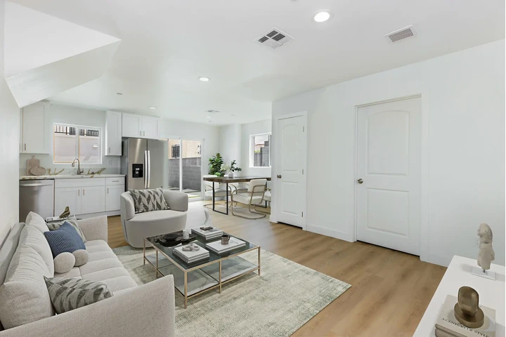 $2949 : FOR RENT 9611 S Hobart Blvd image 3