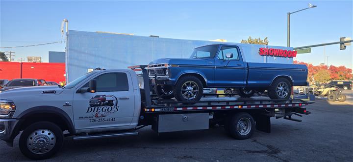 Diego's Towing company image 6