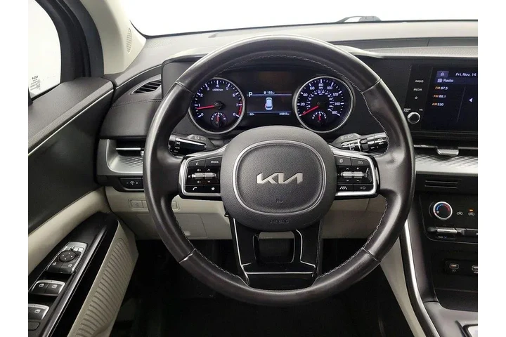 $31998 : Kia Carnival 2024 LX 4dr Min image 10