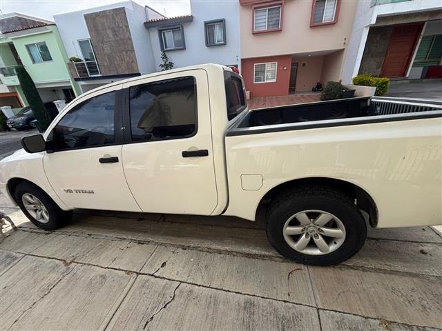 $145000 : Nissan Titan 2007 image 1