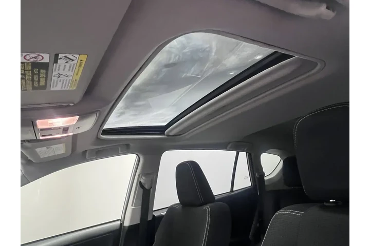 $18962 : Toyota RAV4 2018 AWD XLE 4dr image 9