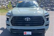 $74998 : PRE-OWNED 2024 TOYOTA SEQUOIA thumbnail