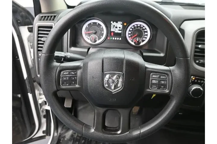 $17881 : Ram 1500 Classic 2022 4x2 Tr image 3