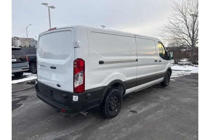 $40000 : Ford Transit 2024 150 3dr SW image 7