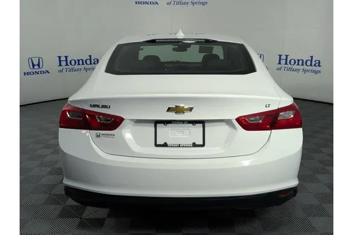 $18575 : Chevrolet Malibu 2023 LT 4dr image 6