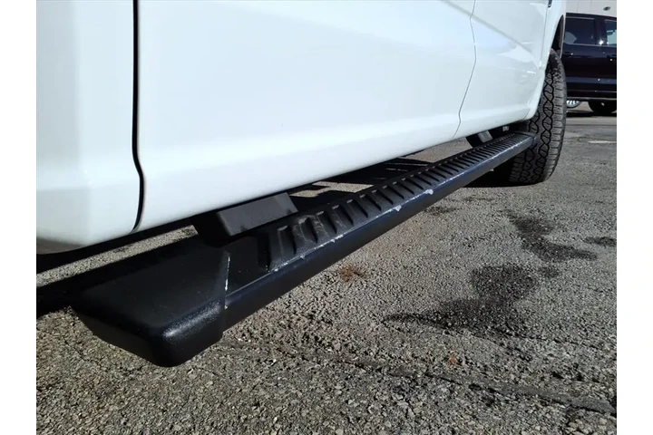 $39750 : Ford F-150 2023 4x4 XLT 4dr image 9