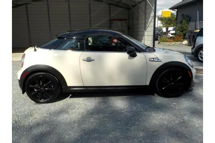 $8997 : 2014 S Coupe image 6