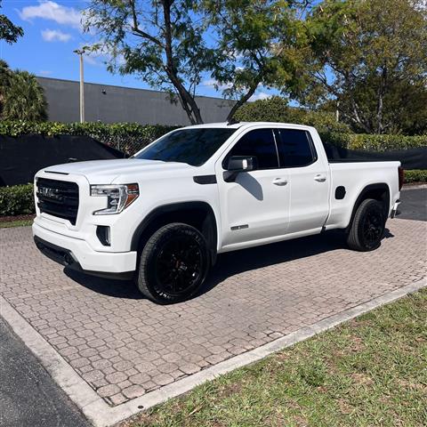 $28500 : GMC SIERRA 1500 image 9