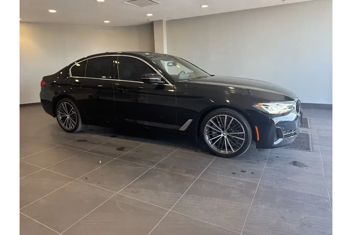 $34984 : BMW 5 Series 2023 530i 4dr S image 5