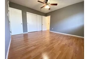 $900 : Casa privada y renovada de 2 thumbnail
