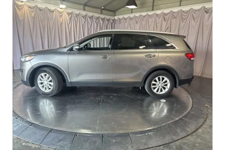 $9999 : Kia Sorento 2017 LX V6 4dr S image 6