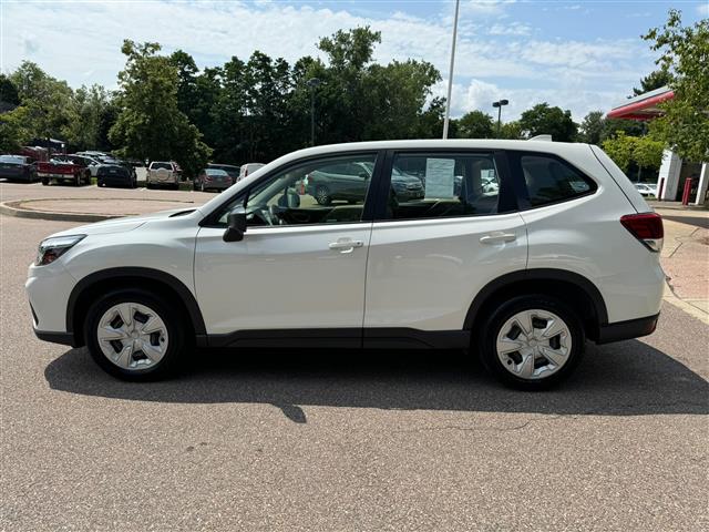 $18998 : 2020 Forester Base Trim Level image 4