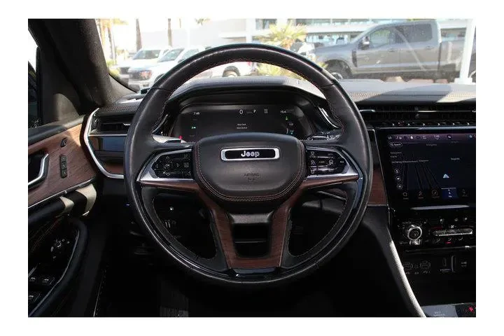 $29452 : Jeep Grand Cherokee 2022 4x4 image 3