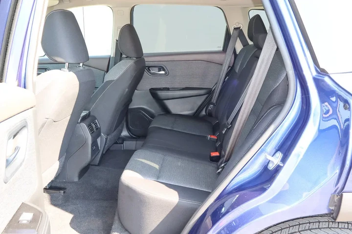 $18788 : 2023 Rogue SV image 8