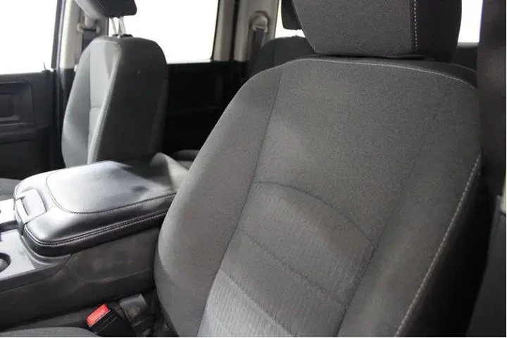 $29938 : Ram 1500 Classic 2022 4x2 Tr image 6