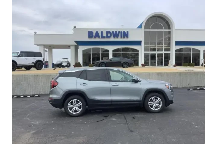 $25750 : GMC Terrain 2024 AWD SLE 4dr image 6