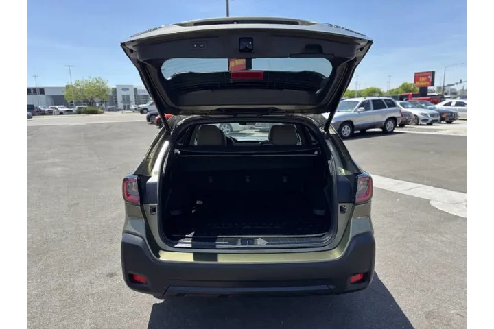 $24988 : 2023 Outback Premium image 9
