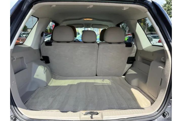 2012 Escape XLT image 10
