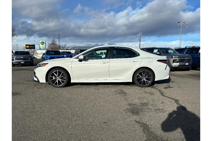 $25999 : Toyota Camry 2024 SE 4dr Sed image 2