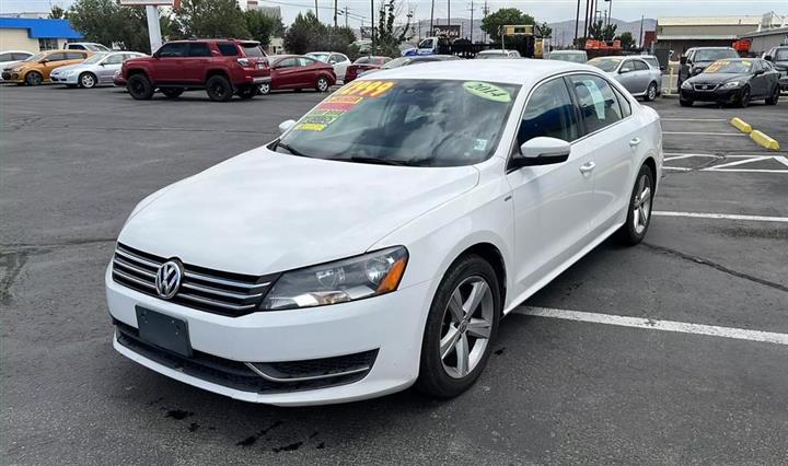 $9999 : 2014 VOLKSWAGEN PASSAT image 4